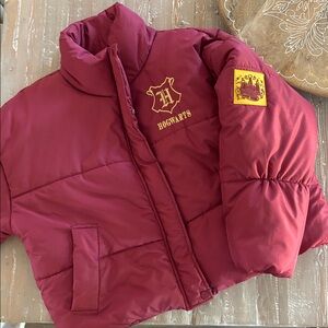 Harry Potter Wizarding World Hogwarts Women's Small Puffer Jacket Rhubarb Gold